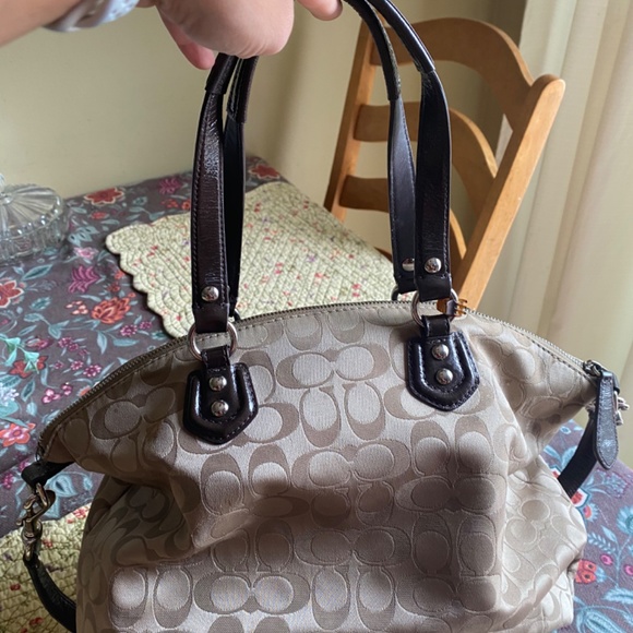 Authentic Coach purse - Picture 2 of 4